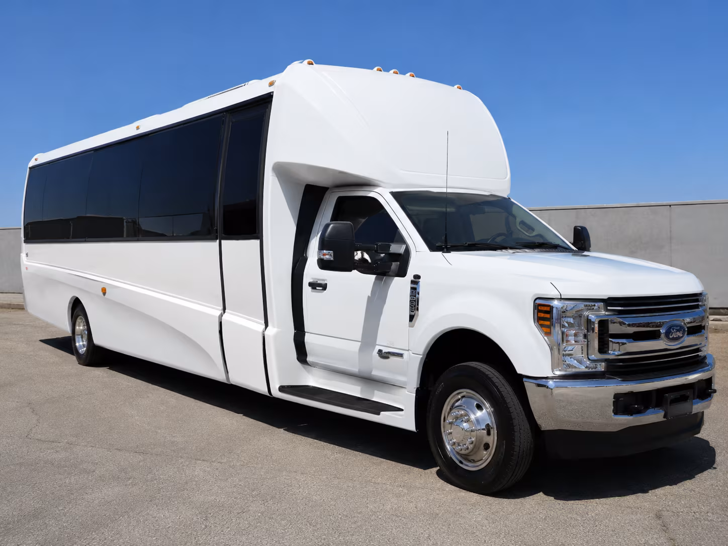 sfo airport transfer buses for groups flying in or out