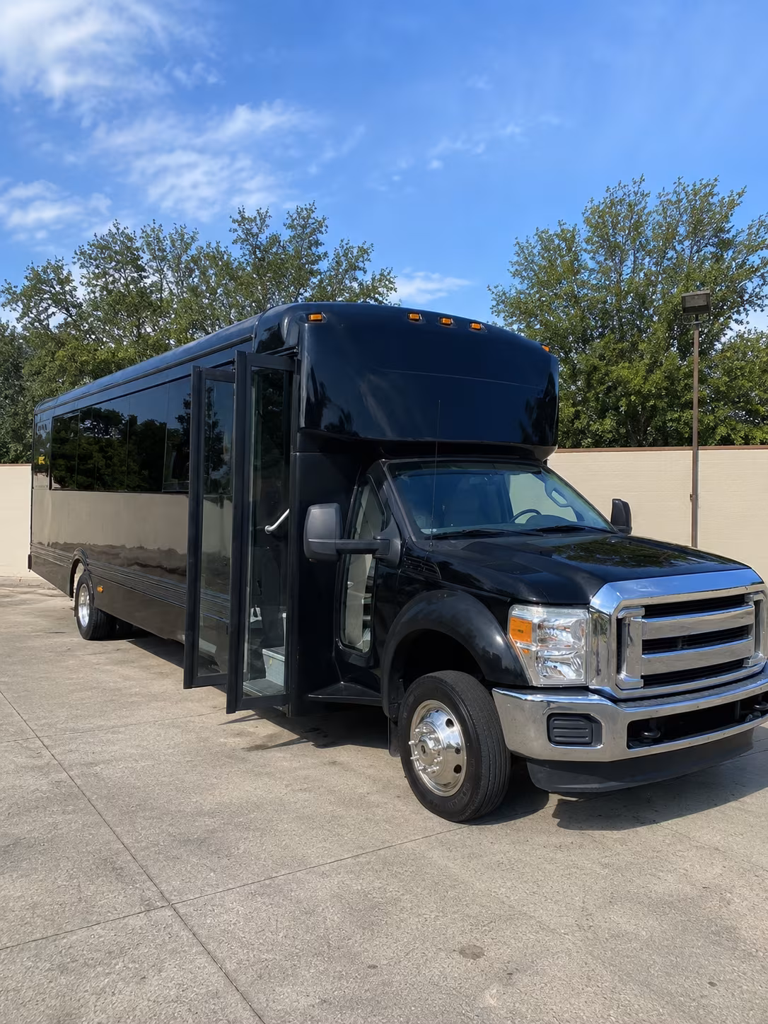 south san francisco 20 passenger party bus